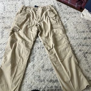Men’s 5.11 cargo pants